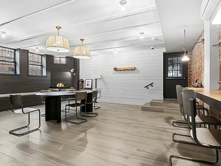 180 Bainbridge St #401 — Photo 19
