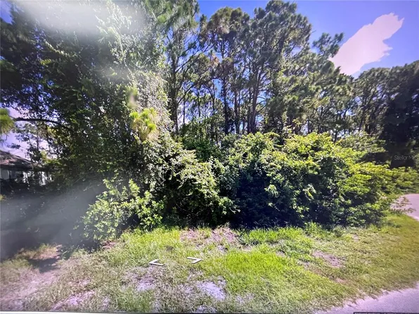 106 Turtle Dr #14, Rotonda West, FL 33947