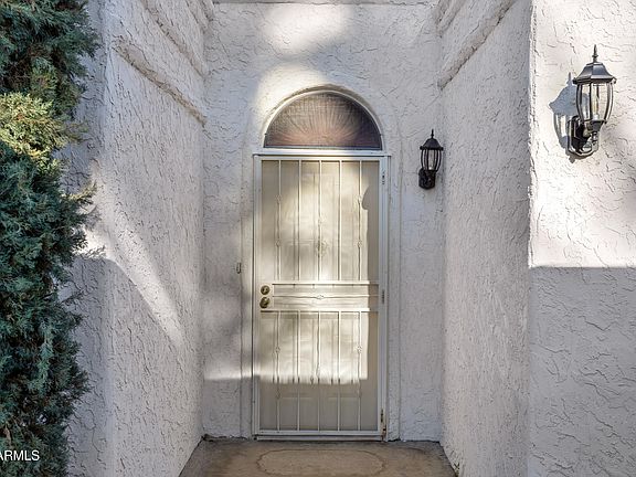 4th image of 2724 W DESERT COVE Avenue