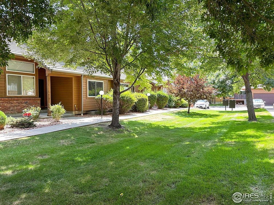 1st image of 11865 W 66th Pl #C