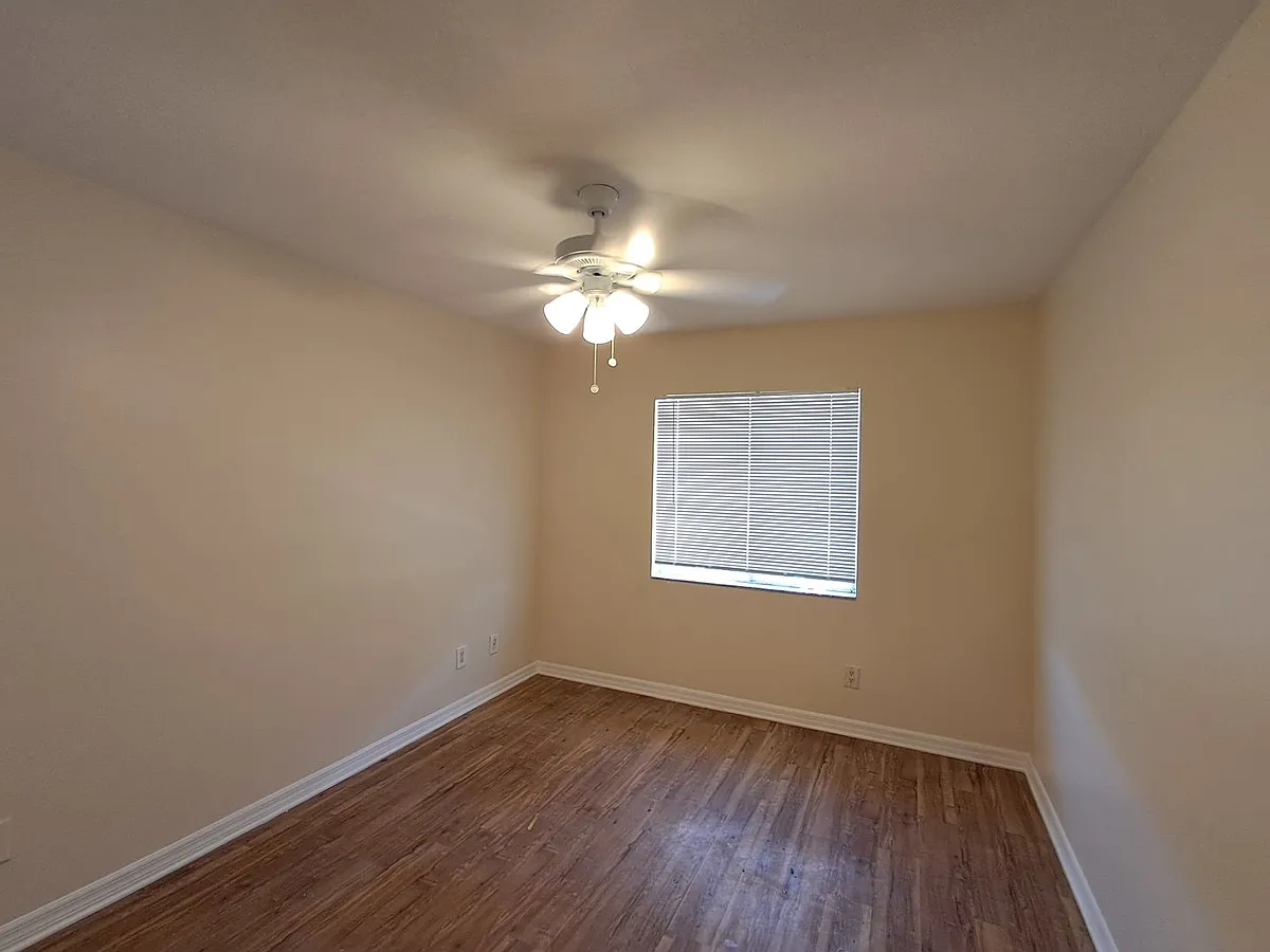 Building Photo - 2015 Olsen Ln