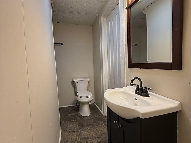1114 Main St — Photo 9