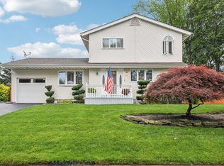 57 Sarah Dr, Lake Grove, NY 11755