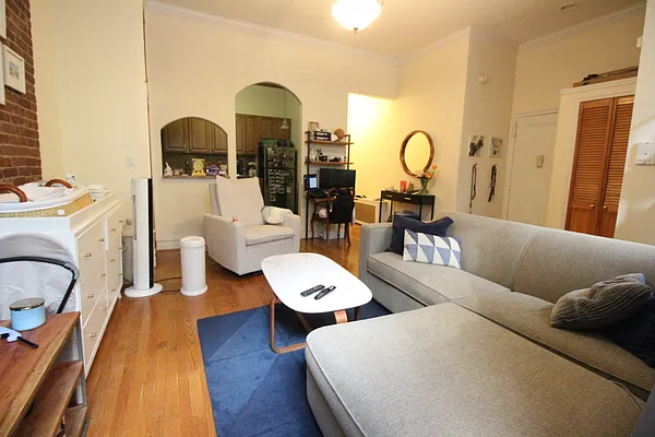 Rented by Luxor Homes & Investment Realty | media 20