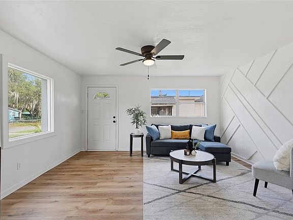 4th image of 1228 SE 19TH STREET