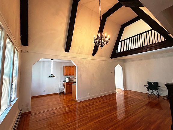 4th image of 18914 35th Ave Floor 2