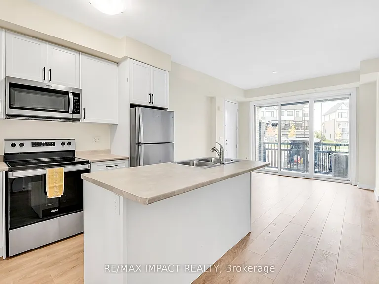 160 Densmore Rd #902 — Photo 14
