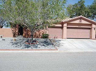 5852 E Badlands Ln, Pahrump, NV 89061