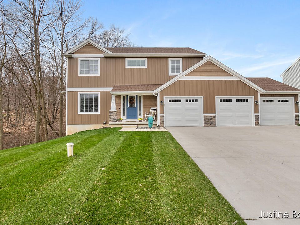 1st image of 4608 Wren Dr SE