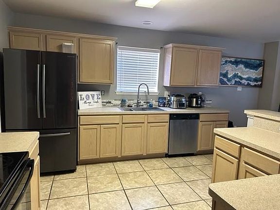 2nd image of 313 Kennedy Dr