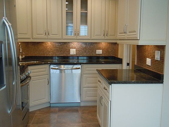 4th image of 1166 S Plymouth Ct APT 2SE