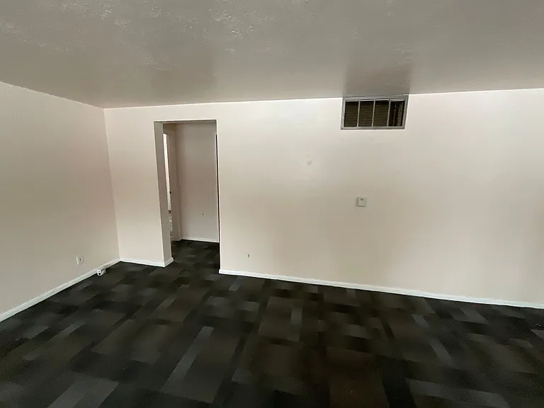 2705 N Depot St — Photo 3