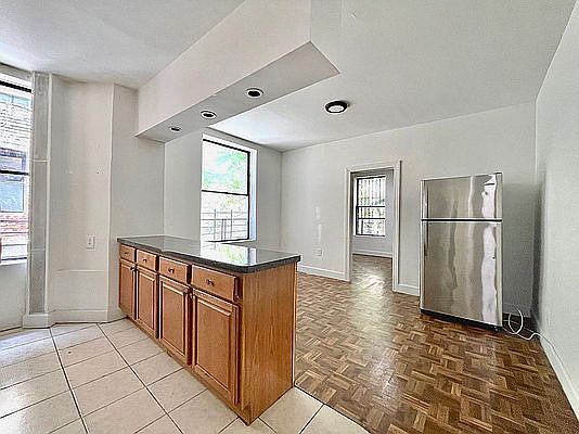 2nd image of 475 W 150th St #3A