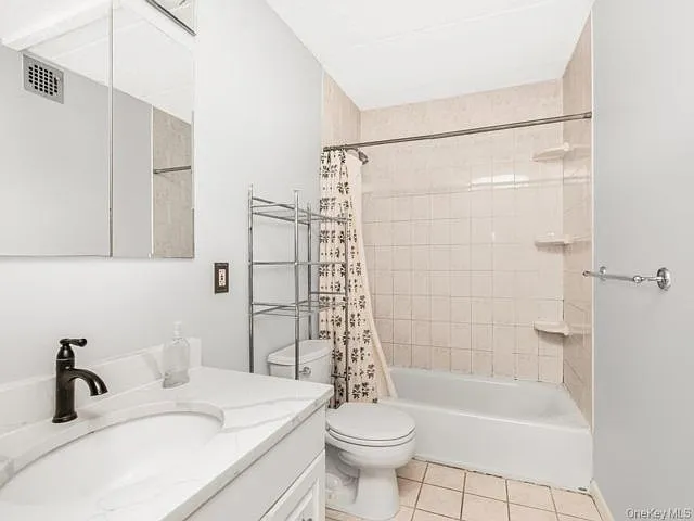 1085 Warburton Ave #114 — Photo 8
