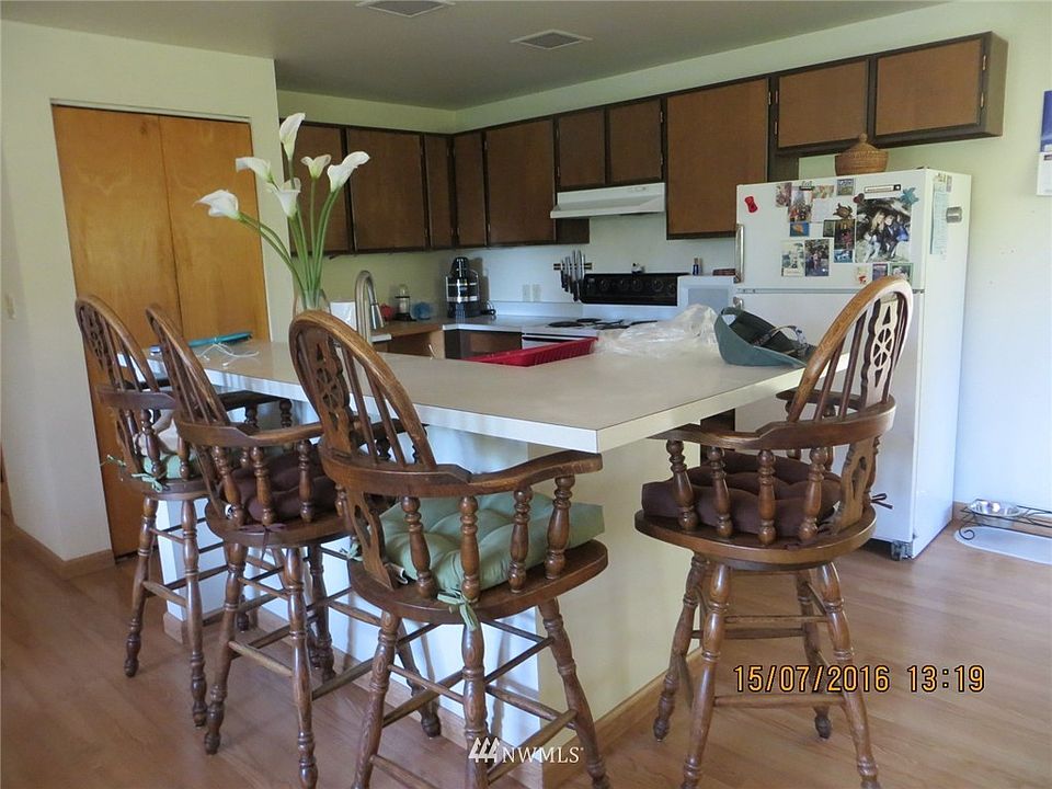 2nd image of 311 Bay Head Road