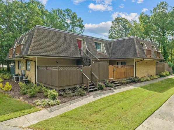 353 Summerwalk Cir #353, Chapel Hill, NC 27517