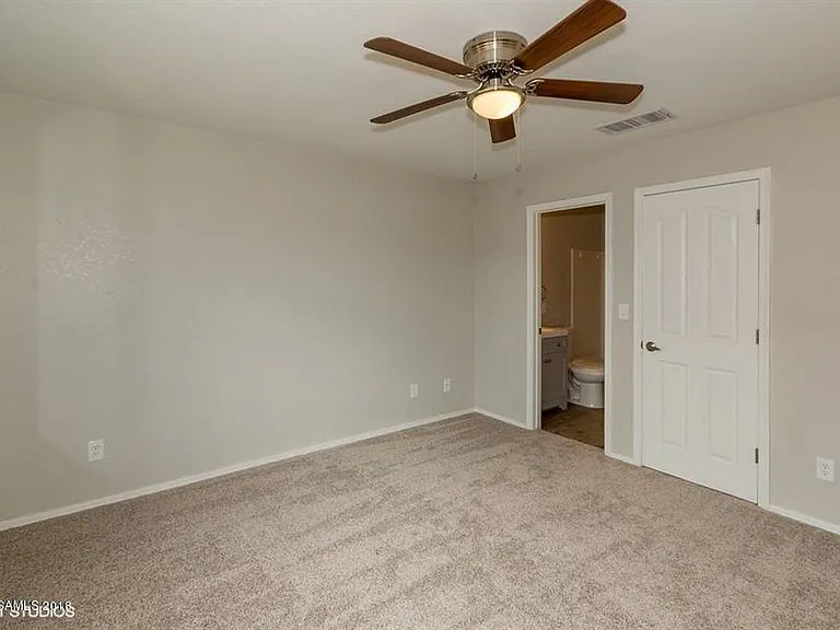 808 Four Winds Cir — Photo 5