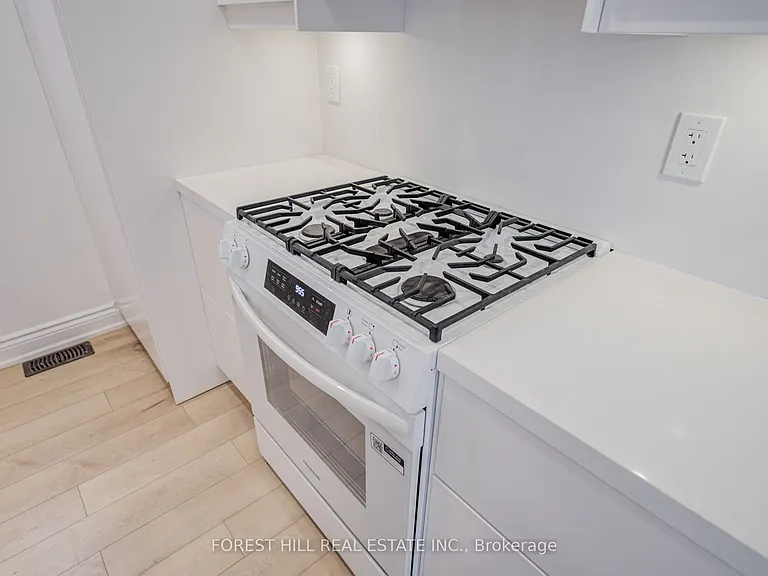 85 Vaughan Rd #5 — Photo 16