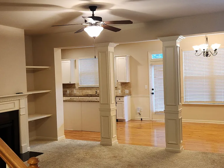 3909 Brockenhurst Dr — Photo 13