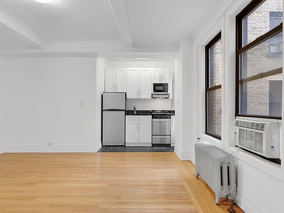 5th image of 52 Clark St APT 2N