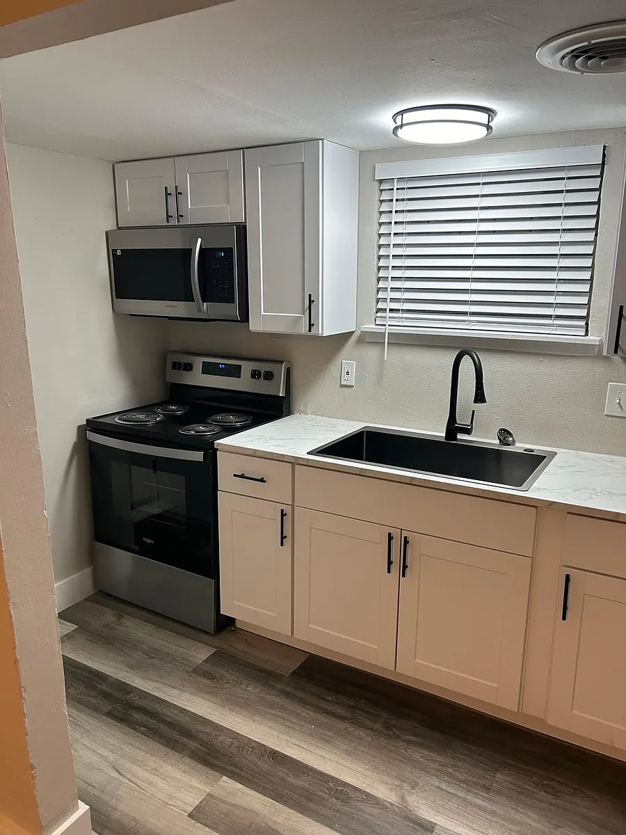 Building Photo - Mahncke Park LLC