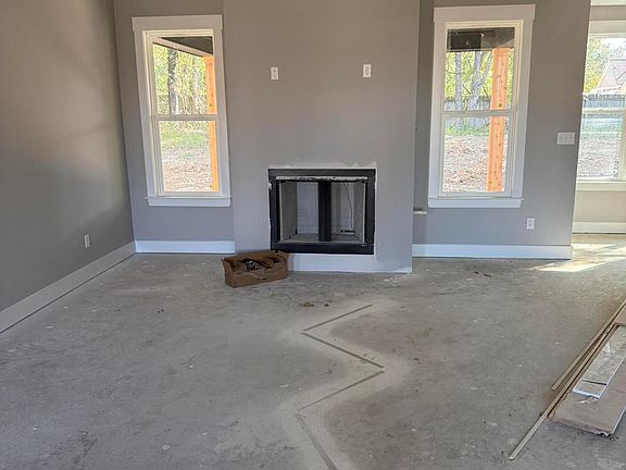 5th image of 4108 Vineyard Dr