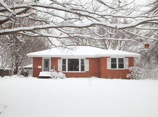 4900 Seneca Ave, Des Moines, IA 50310