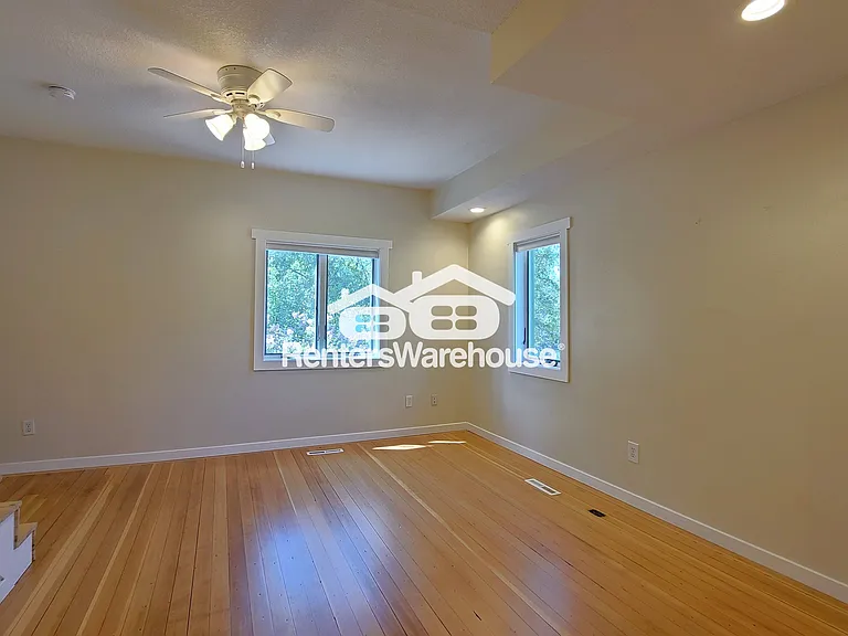 217 River St — Photo 9
