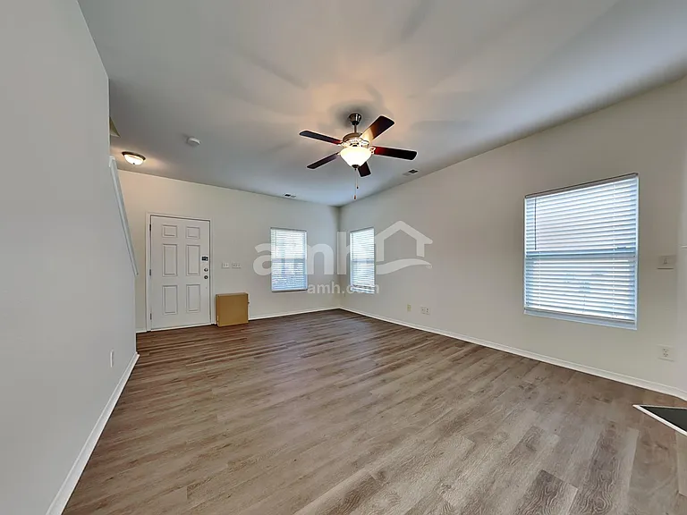 9023 Newfield St — Photo 6