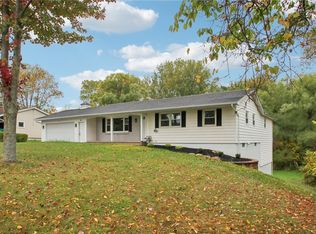561 Whiting Rd, Webster, NY 14580