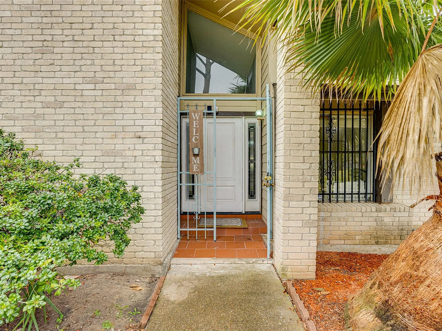 3 bed, 2.0 bath, 1550 sqft, $2,000 — Photo 4