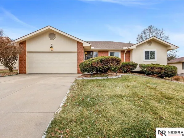 13973 Arbor Cir, Omaha, NE 68144