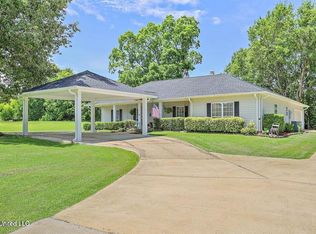 512 Stokes Rd, Ridgeland, MS 39157