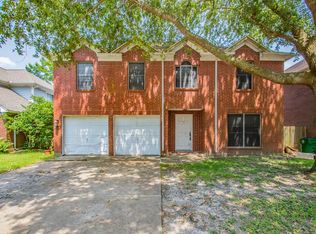 320 Trail Ride Rd, Angleton, TX 77515