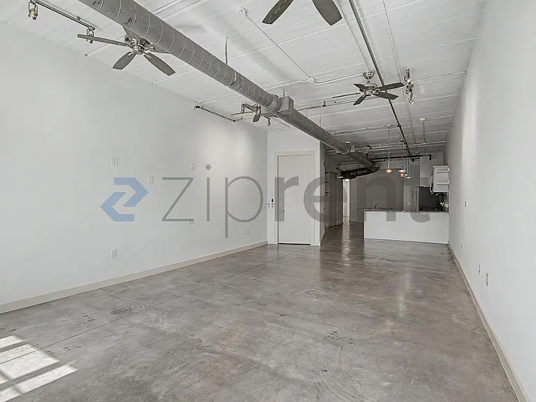 103 SE 4th Ave #203 — Photo 6