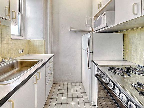 4th image of 510 W 110th St APT 12D