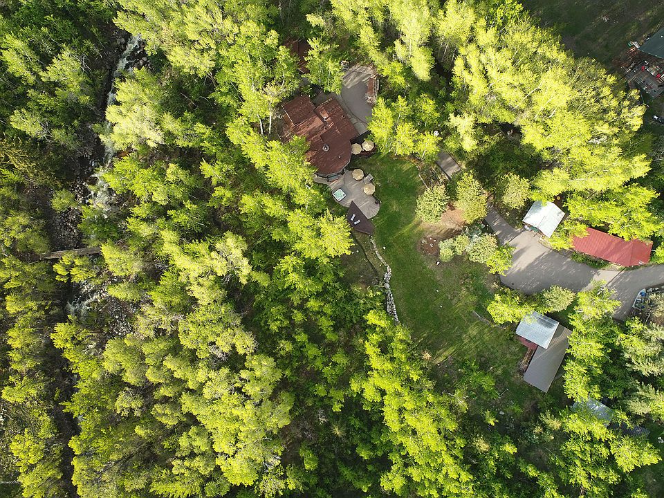 1st image of 80 Spruce Ct