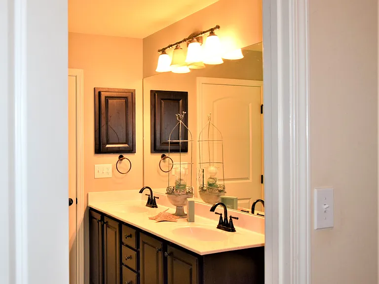 5021 Montauk Trl SE — Photo 7