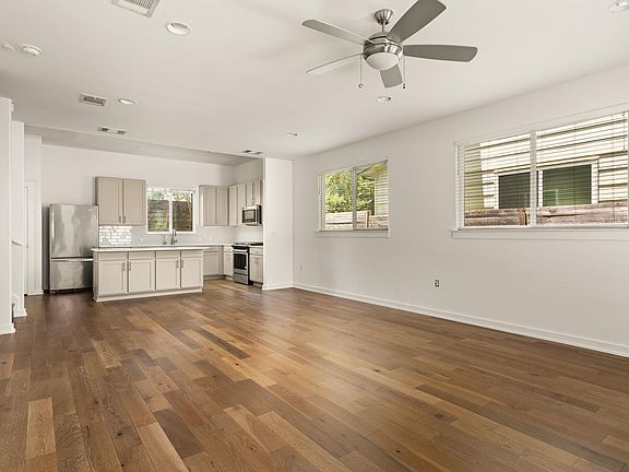 3rd image of 6800 Menchaca Rd #9