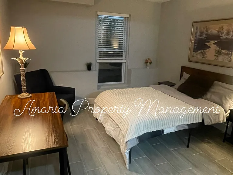 1032 Park Rd NW #1-3 — Photo 1