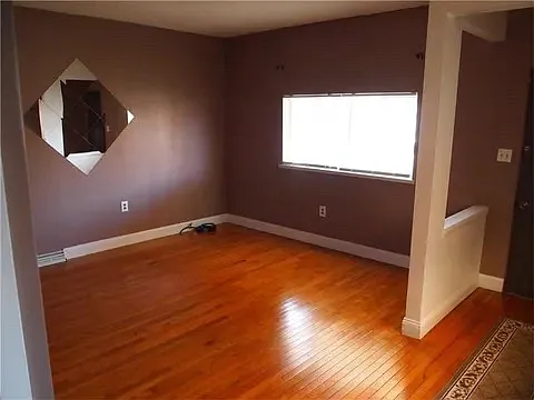 309 1st Ave — Photo 3