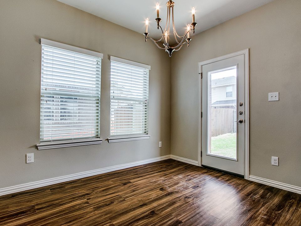 Dining room area - off the kitchen
