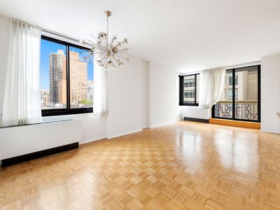 303 E 60th St APT 8B, New York, NY, 10022