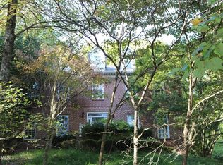 5609 Meadow Glen Dr, Knoxville, TN 37919