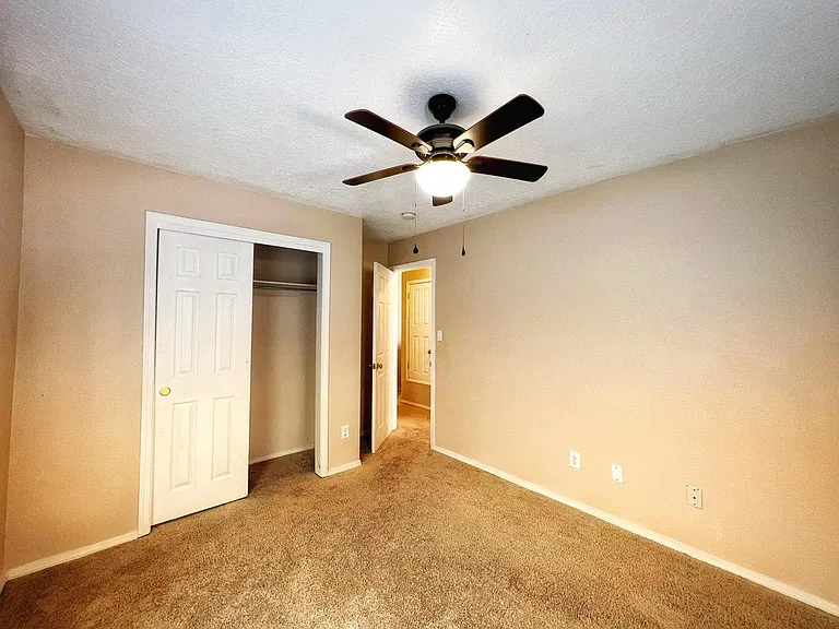 6612 Piedra Quemada Rd NW — Photo 8