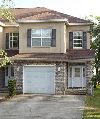 321 Nathey Ave — Photo 3