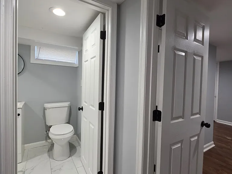 2920 E Madison St — Photo 25