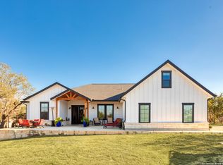 23 Waring Rd, Comfort, TX 78013