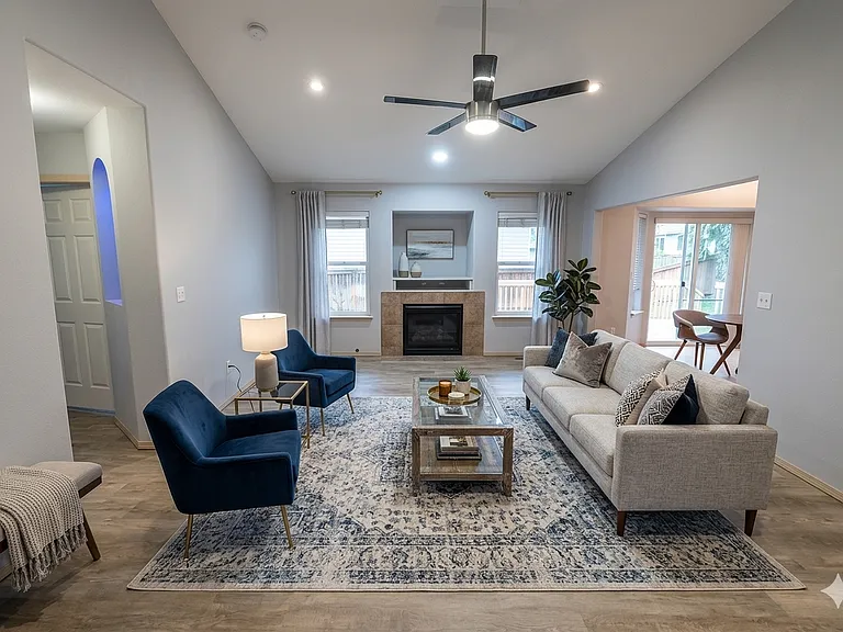 Spacious living room