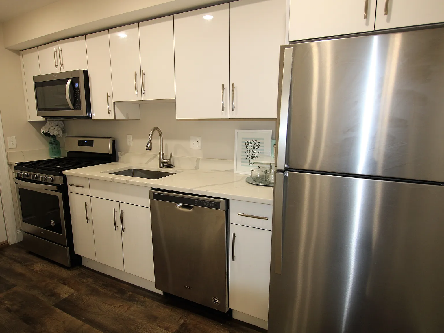 4 bed, 2.0 bath, 1150 sqft, $4,850 — Photo 2